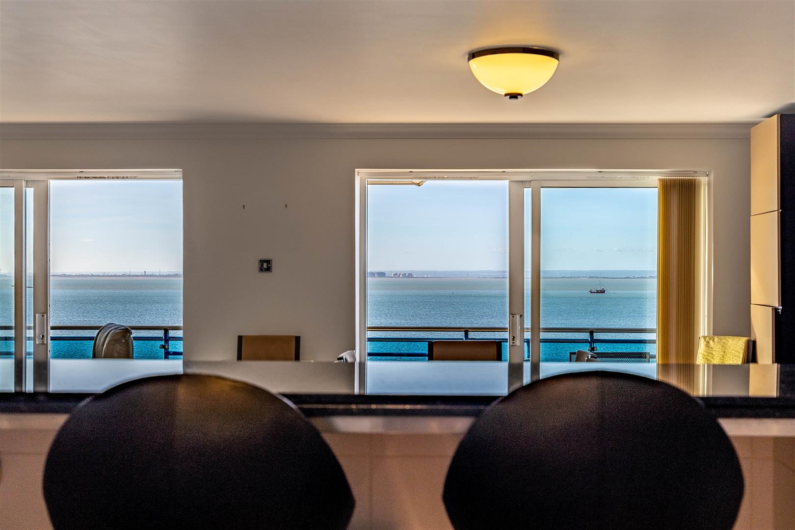 Breakfast Bar View